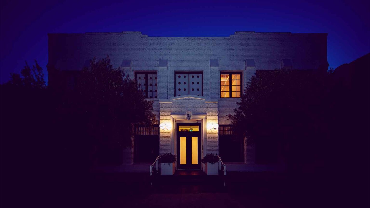 Iconic facade with boutique arrival experience.